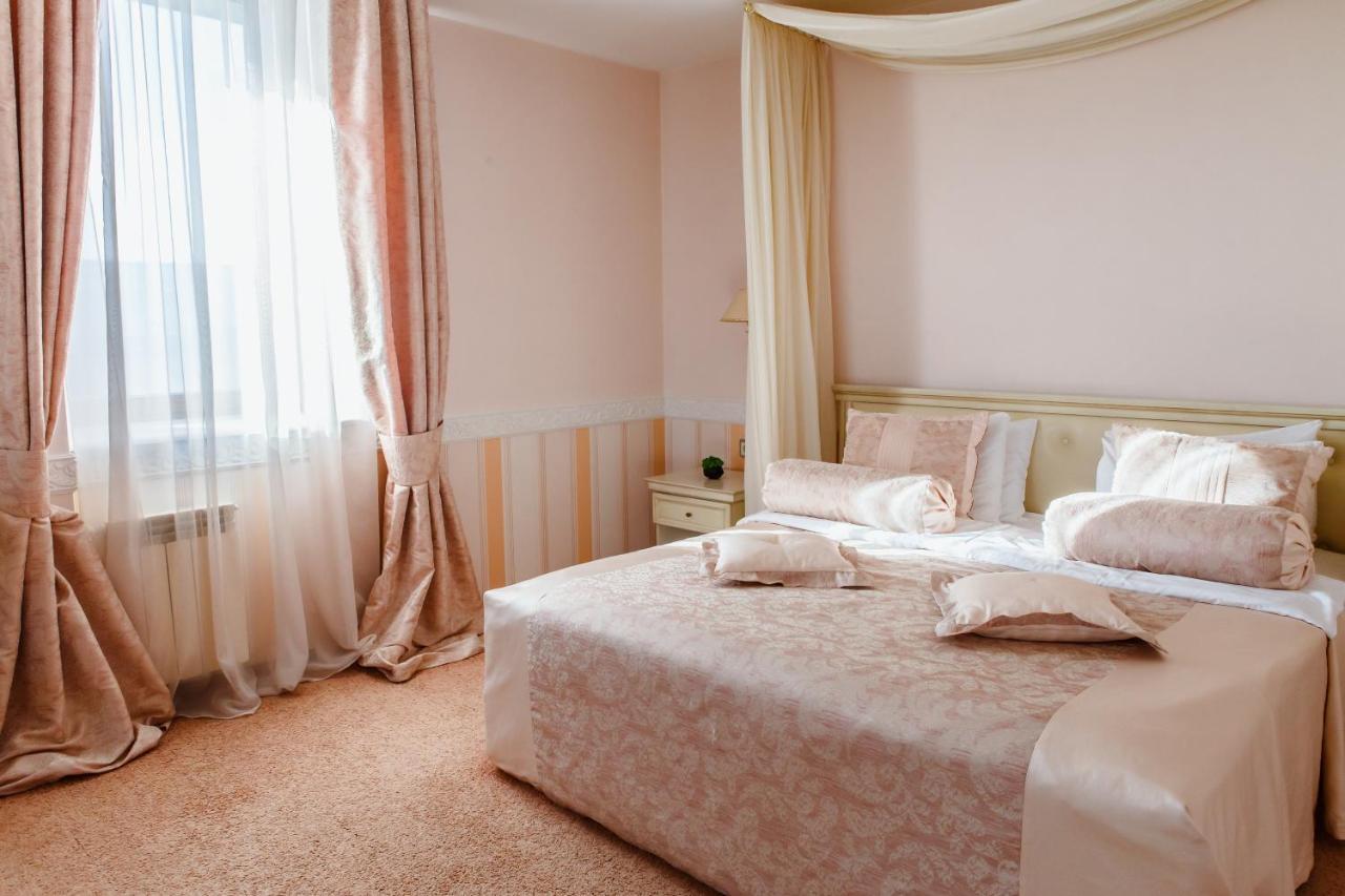 Platium Spa&Resort Kozyn ภายนอก รูปภาพ